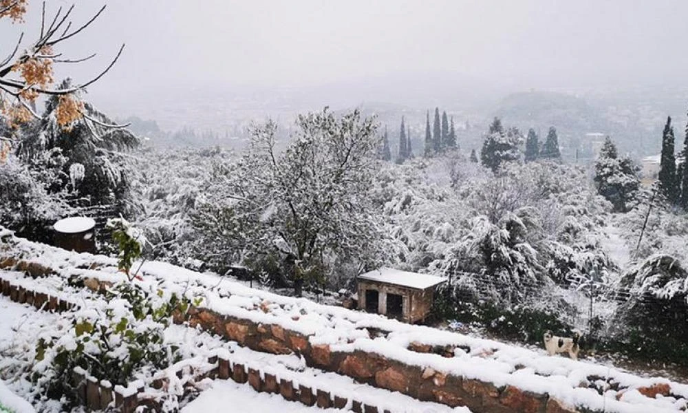 Έκλεισε η λεωφόρος Πάρνηθας λόγω παγετού